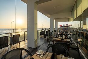 Mirage Colombo Hotel
