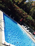 Lakeview Motel