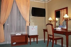 New Siliwangi Hotel & Restaurant