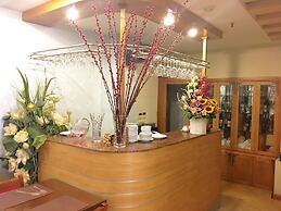 First Eden Hotel