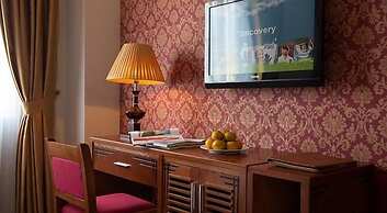 First Eden Hotel