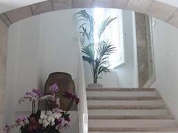 Edificio 15 House Elite