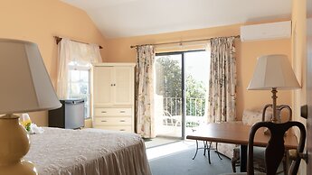 Dawkins Manor Hotel