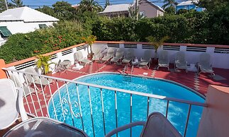Dawkins Manor Hotel
