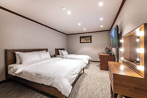 New Chonji Hotel
