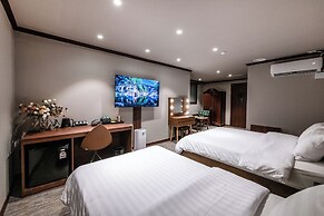 New Chonji Hotel
