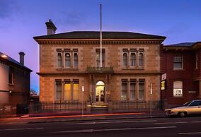 The Macquarie Hotel