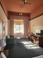 The Macquarie Hotel