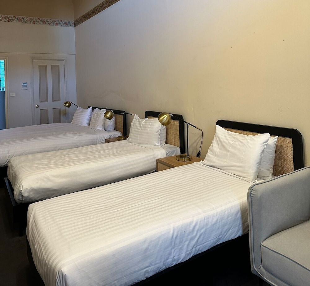The Macquarie Hotel