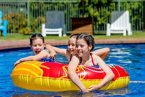 Discovery Parks - Bright