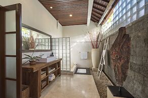 Villa Eight