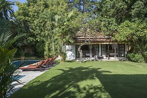 Villa Eight