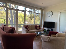 Eltham Retreat Guest House