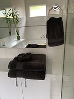 Eltham Retreat Guest House