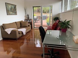 Eltham Retreat Guest House