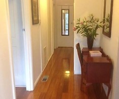 Eltham Retreat Guest House