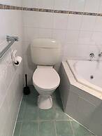 Eltham Retreat Guest House
