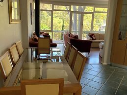 Eltham Retreat Guest House