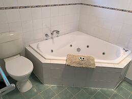 Eltham Retreat Guest House