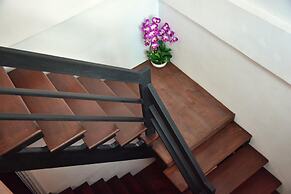 Seedling House