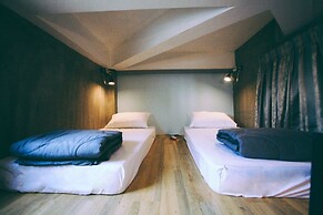 A7 Hidden Hostel