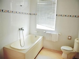 River Ray Estates