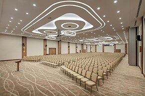DOBEDAN WORLD PALACE