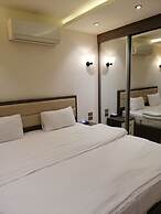Seven Days Hotel