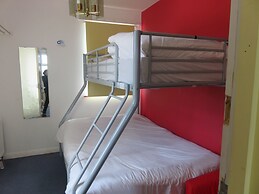 Finn McCool's Giants Causeway Hostel