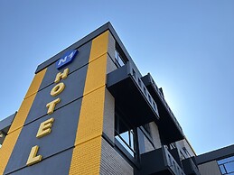 N1 Hotel Samora Machel Harare