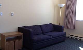 Riverview Motel