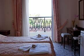 Anetis Beach Hotel
