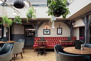 The Cromwell Arms
