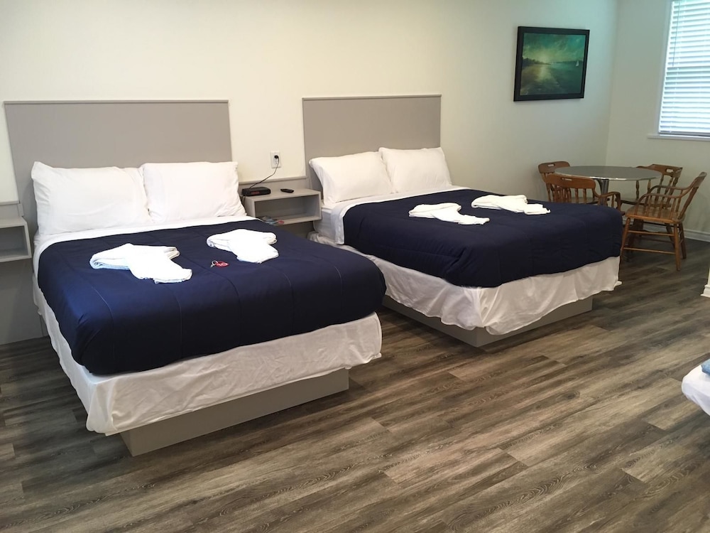 Riverside Park Motel and Campground