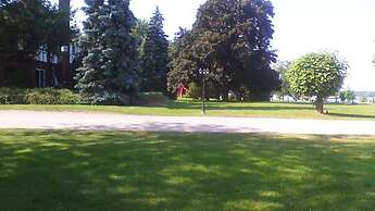 Riverside Park Motel and Campground