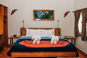 Mariposa Jungle Lodge