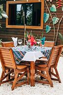 Mariposa Jungle Lodge