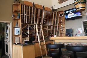 Cedar Meadows Resort & Spa, an Ascend Collection Resort