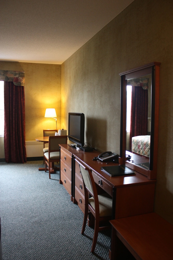 Cedar Meadows Resort & Spa, an Ascend Collection Resort