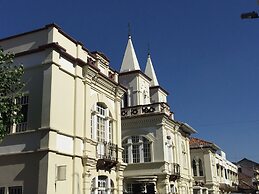 Hostal Latina