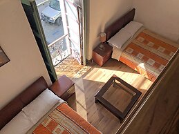 Hostal Latina