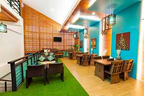 Aukotan Place Hotel