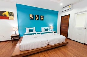 Aukotan Place Hotel