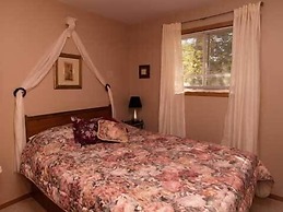 North Shore Cottages