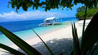 Thresher Cove Dive Resort