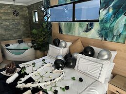 Africa Paradise Airport Boutique Hotel