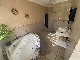 Africa Paradise Airport Boutique Hotel