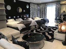 Africa Paradise Airport Boutique Hotel