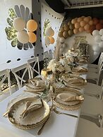 Africa Paradise Airport Boutique Hotel