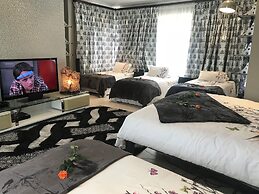 Africa Paradise Airport Boutique Hotel
